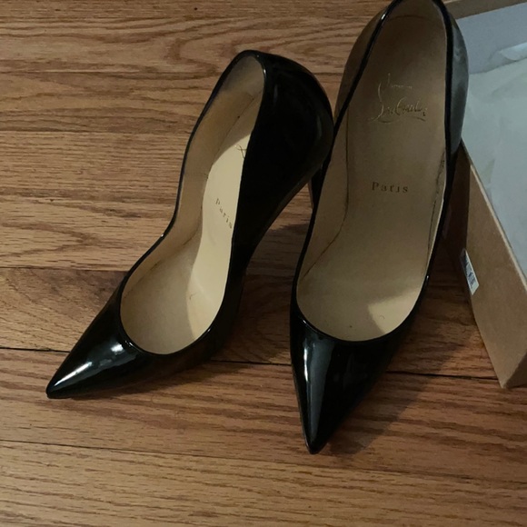 Christian Louboutin Shoes - So Kate Christian Louboutin